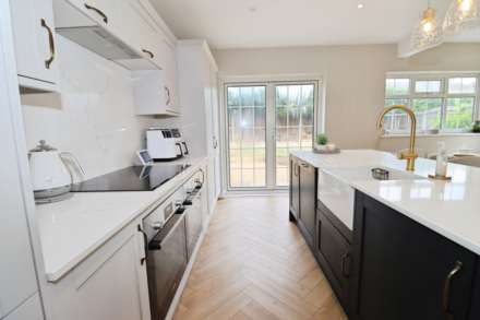 Orston Crescent, Spital, Image 12