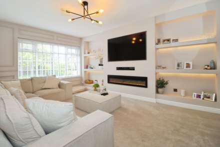 Orston Crescent, Spital, Image 2