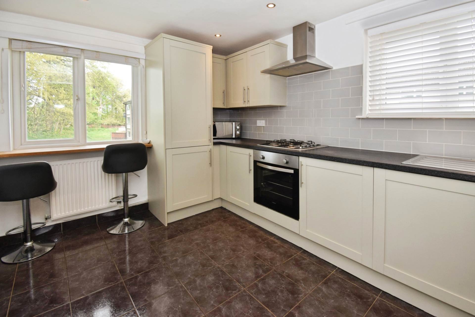 Rothesay Court, Bebington, Image 3