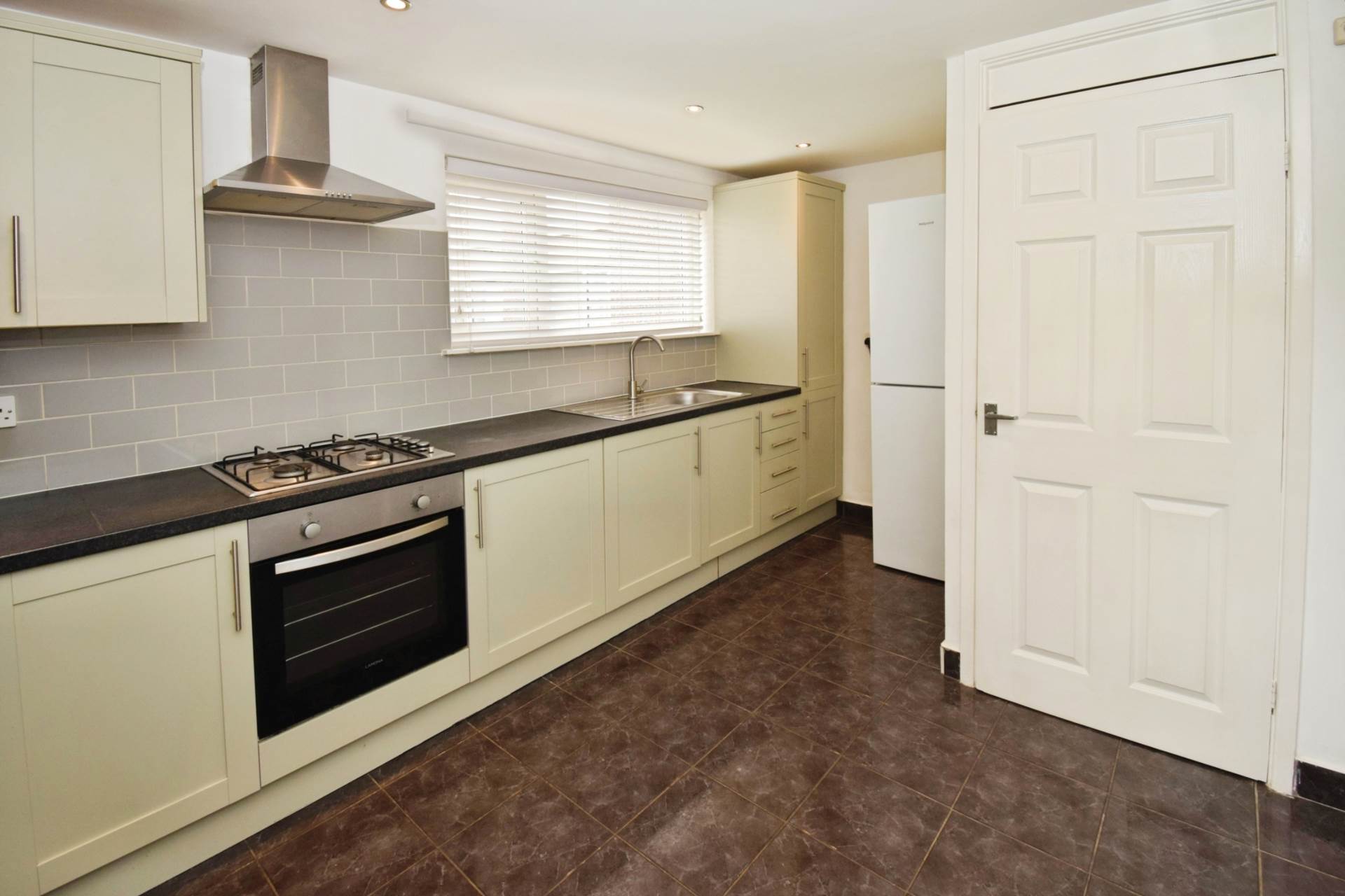 Rothesay Court, Bebington, Image 8