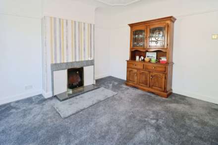 Withert Avenue, Bebington, Image 6