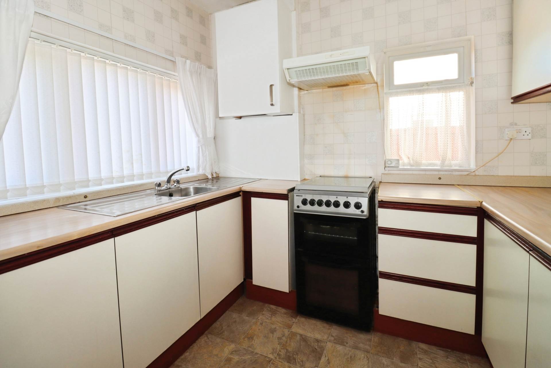 Kingsmead Road, Moreton, Image 10