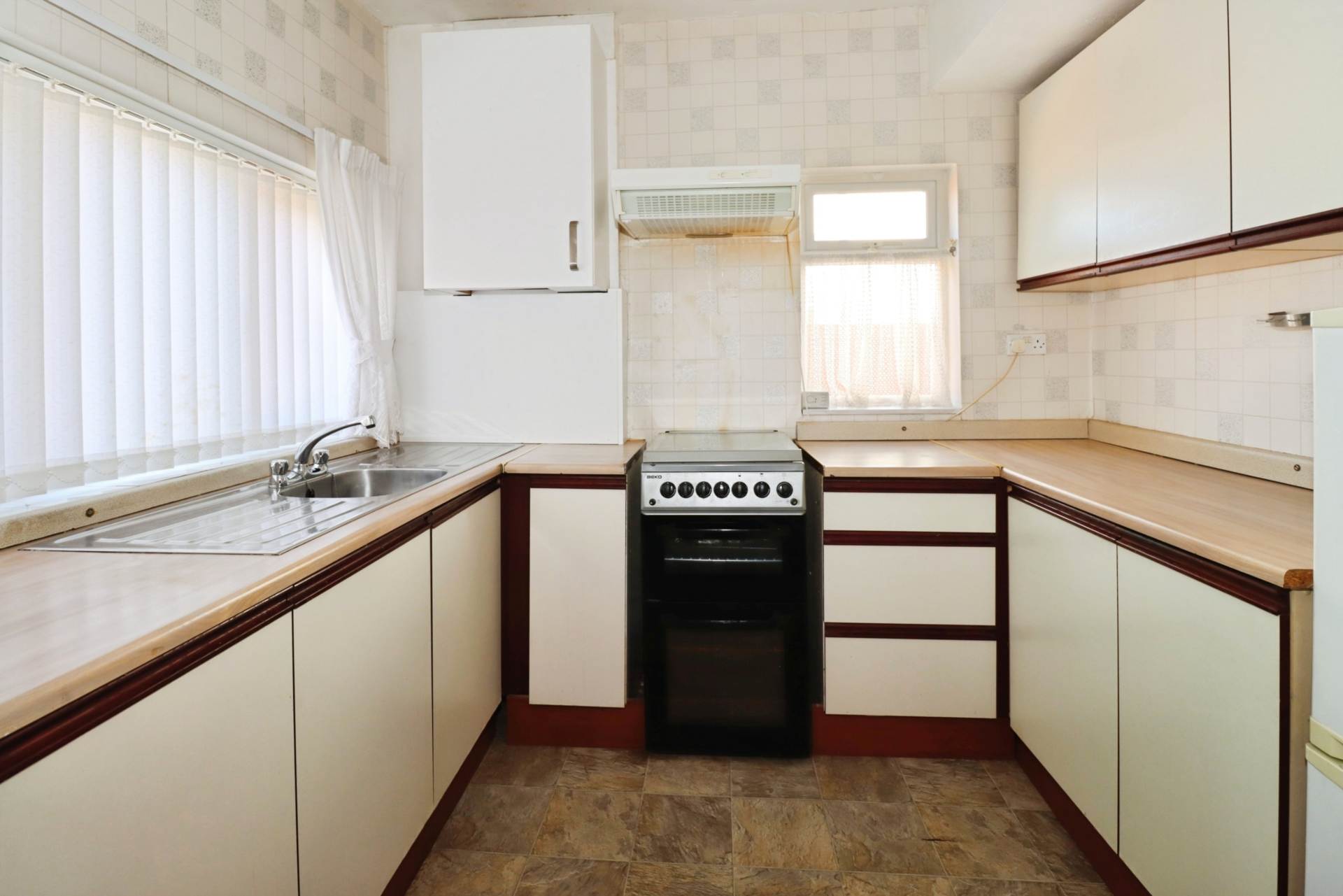 Kingsmead Road, Moreton, Image 3