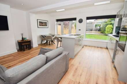 Acres Road, Bebington, Image 9