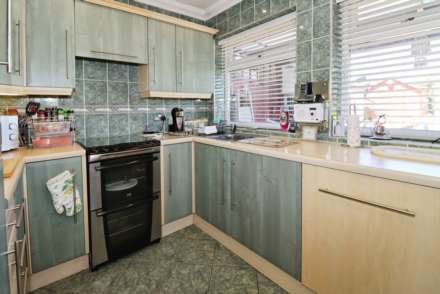 Holt Road, Tranmere, Image 10
