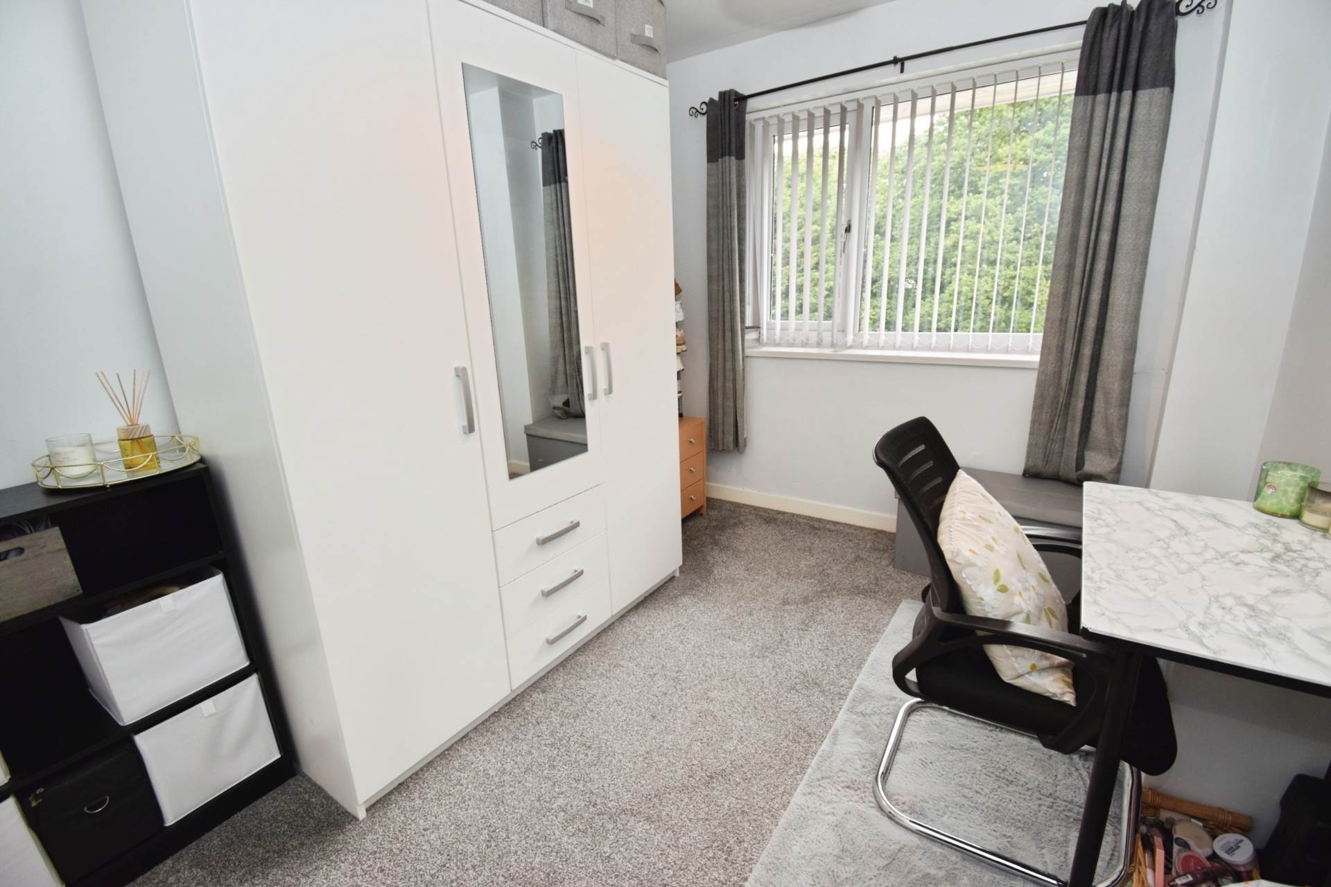 Langley Road, Spital, Image 19