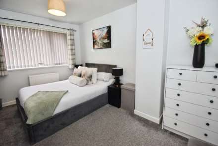 Langley Road, Spital, Image 15