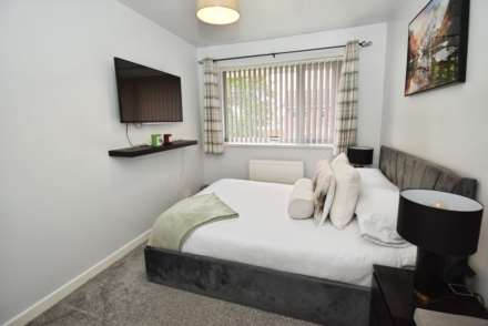 Langley Road, Spital, Image 18