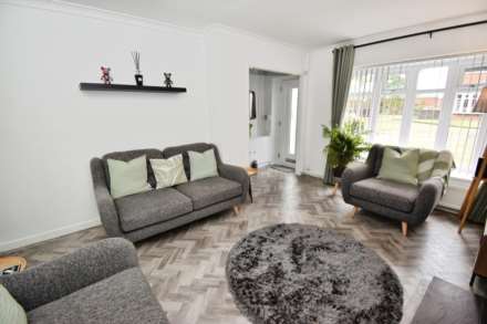 Langley Road, Spital, Image 5