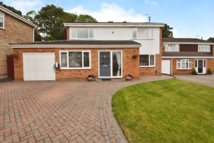 Latham Way, Spital, Image 1