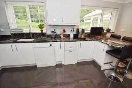 Latham Way, Spital, Image 13