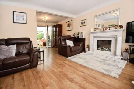 Latham Way, Spital, Image 8