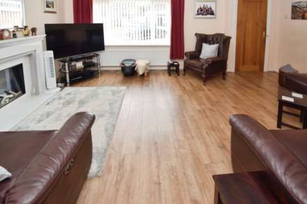 Latham Way, Spital, Image 9