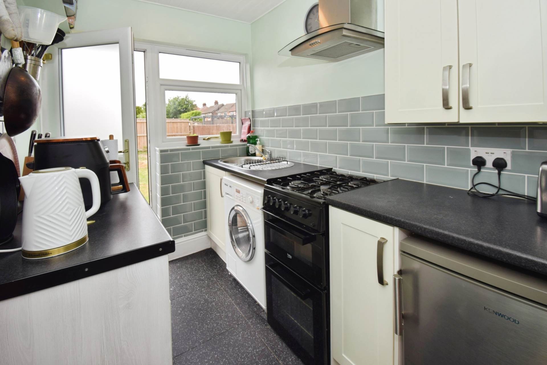 Rosefield Avenue, Bebington, Image 9