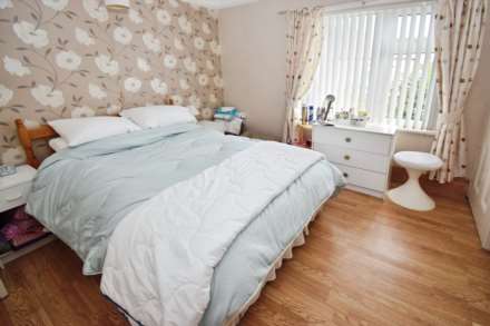 College Drive, Bebington, Image 12