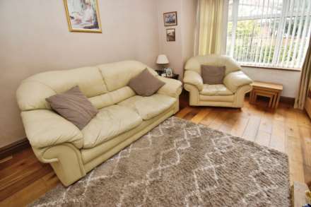 College Drive, Bebington, Image 6
