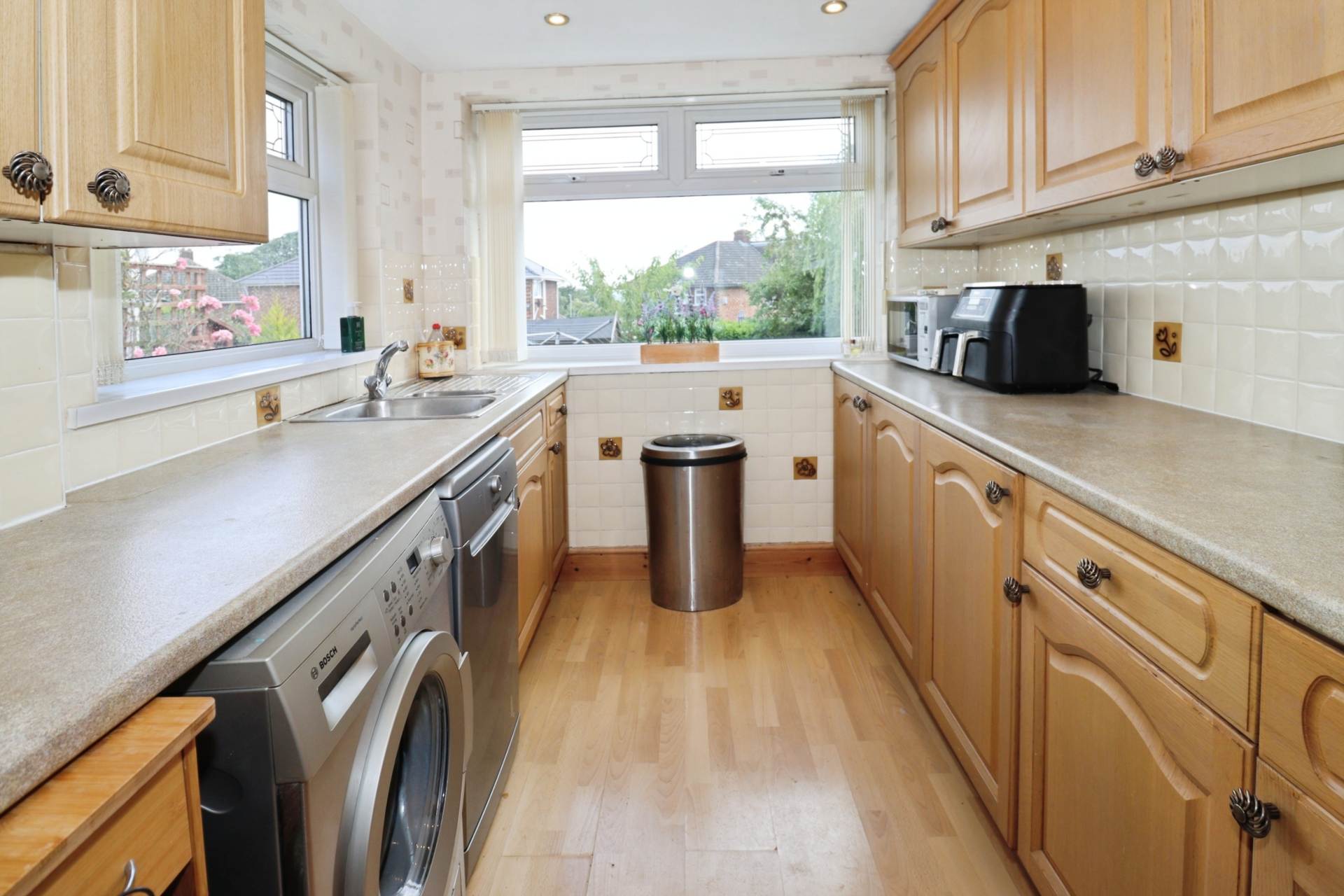 Mill Road, Higher Bebington, Image 12