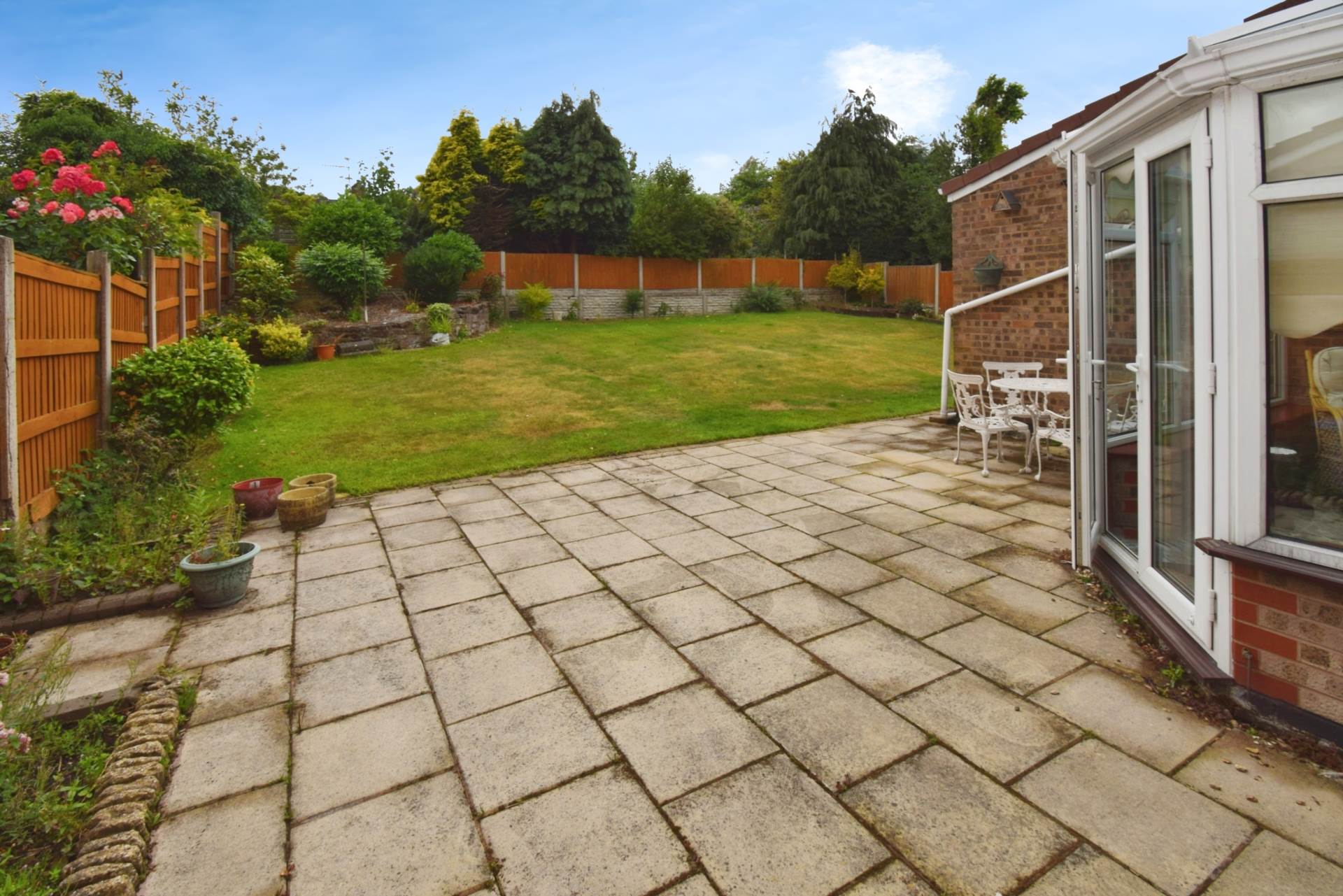 Oakridge Close, Spital, Image 18