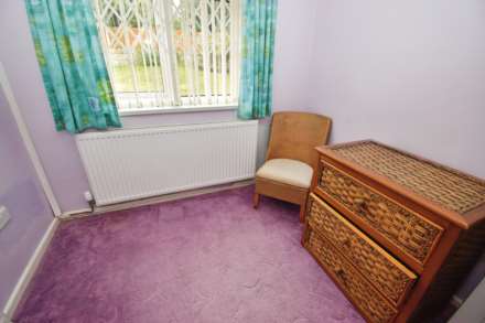 Oakridge Close, Spital, Image 16