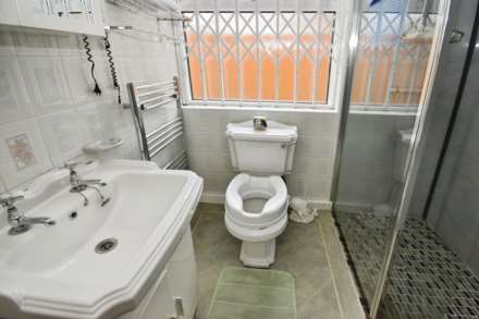 Oakridge Close, Spital, Image 17