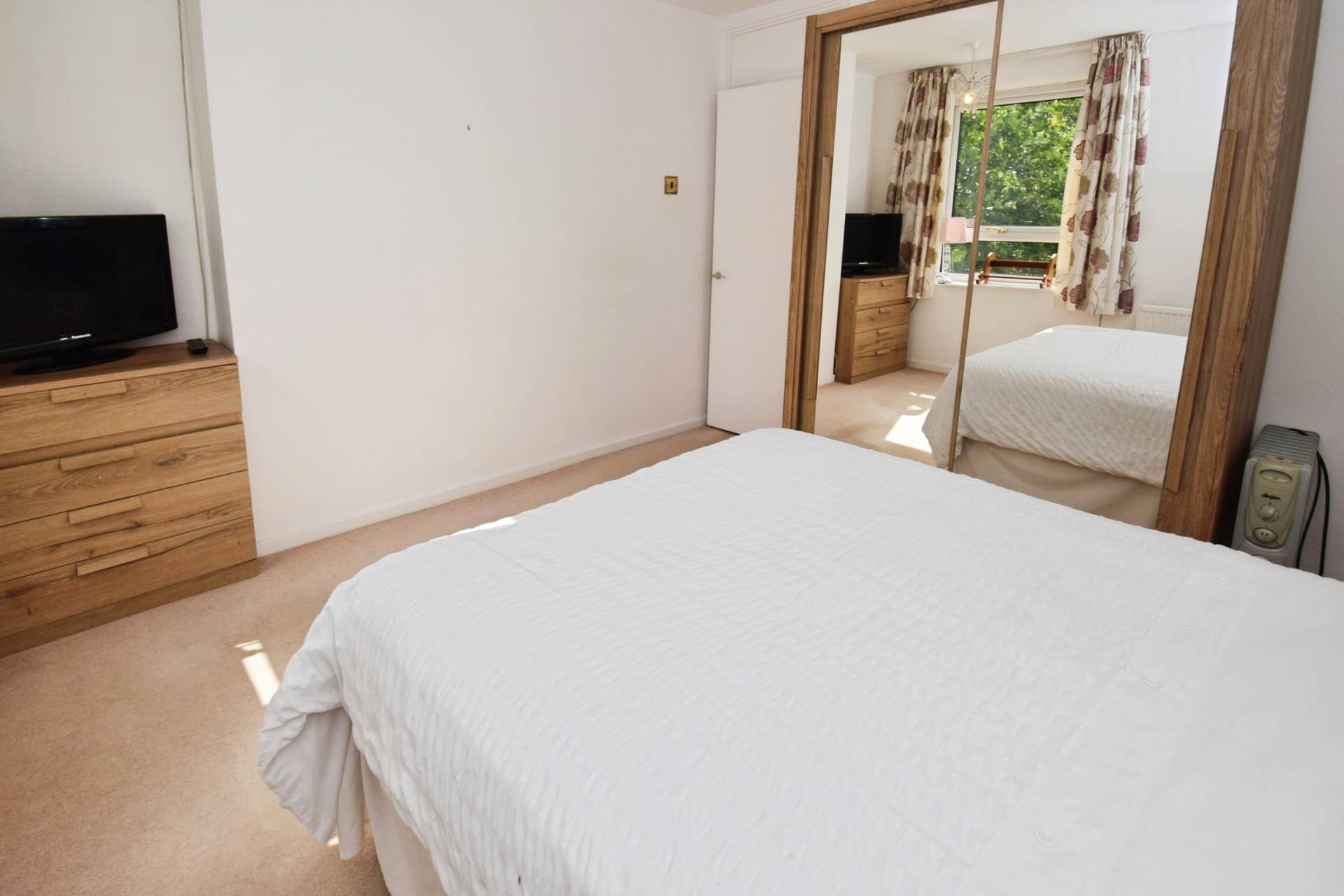 Lancelyn Court, Spital, Image 18