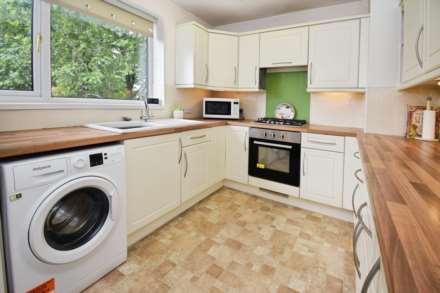 Lancelyn Court, Spital, Image 3