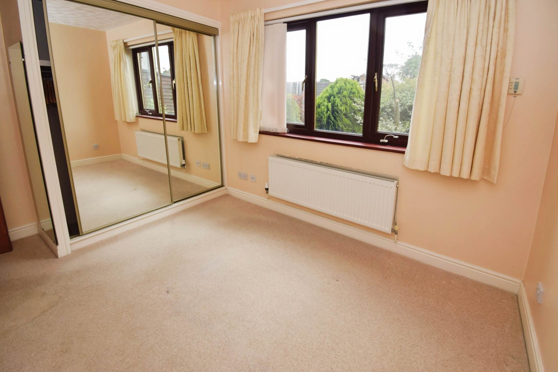 Curwell Close, Spital, Image 14