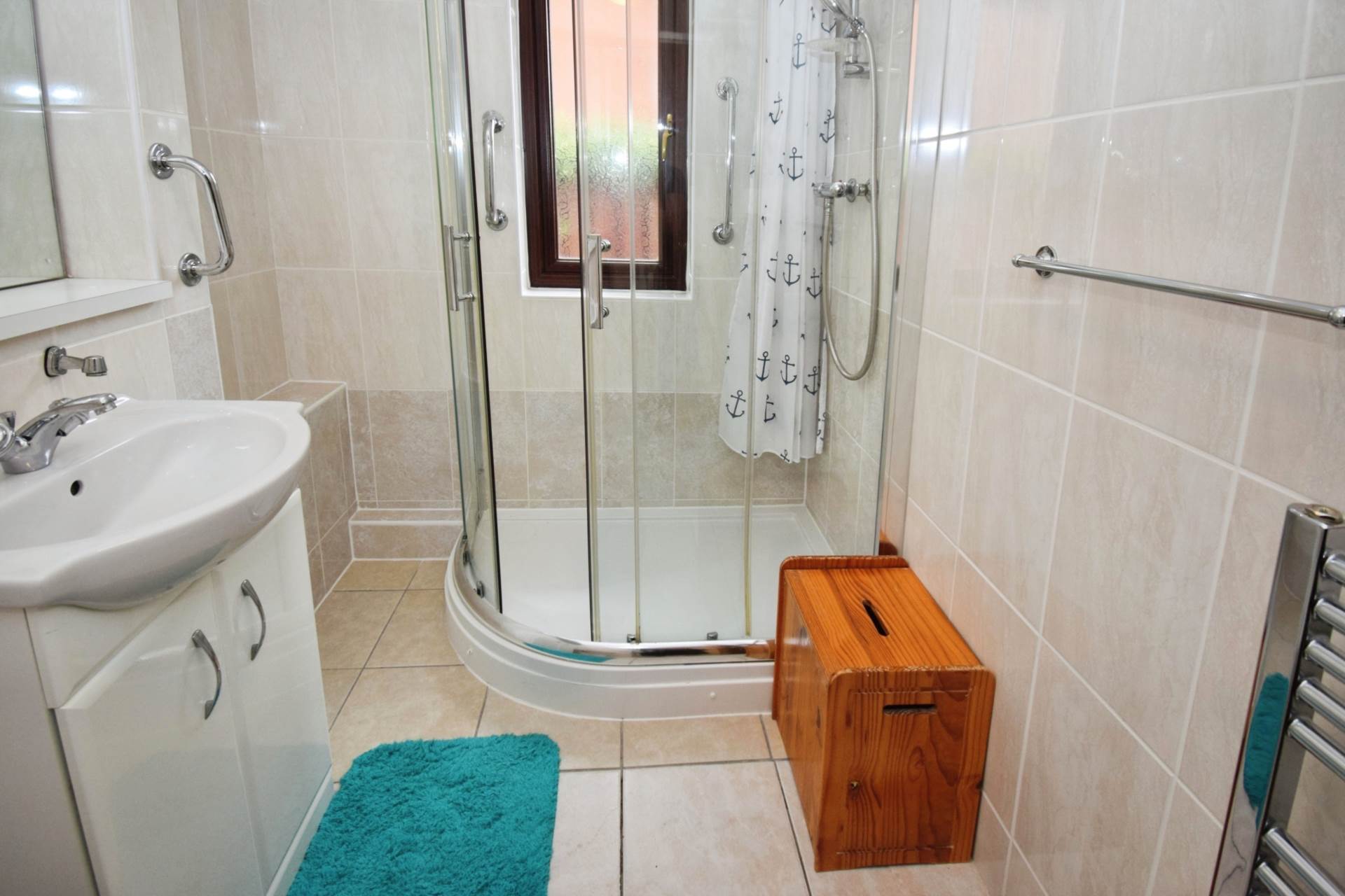 Curwell Close, Spital, Image 18