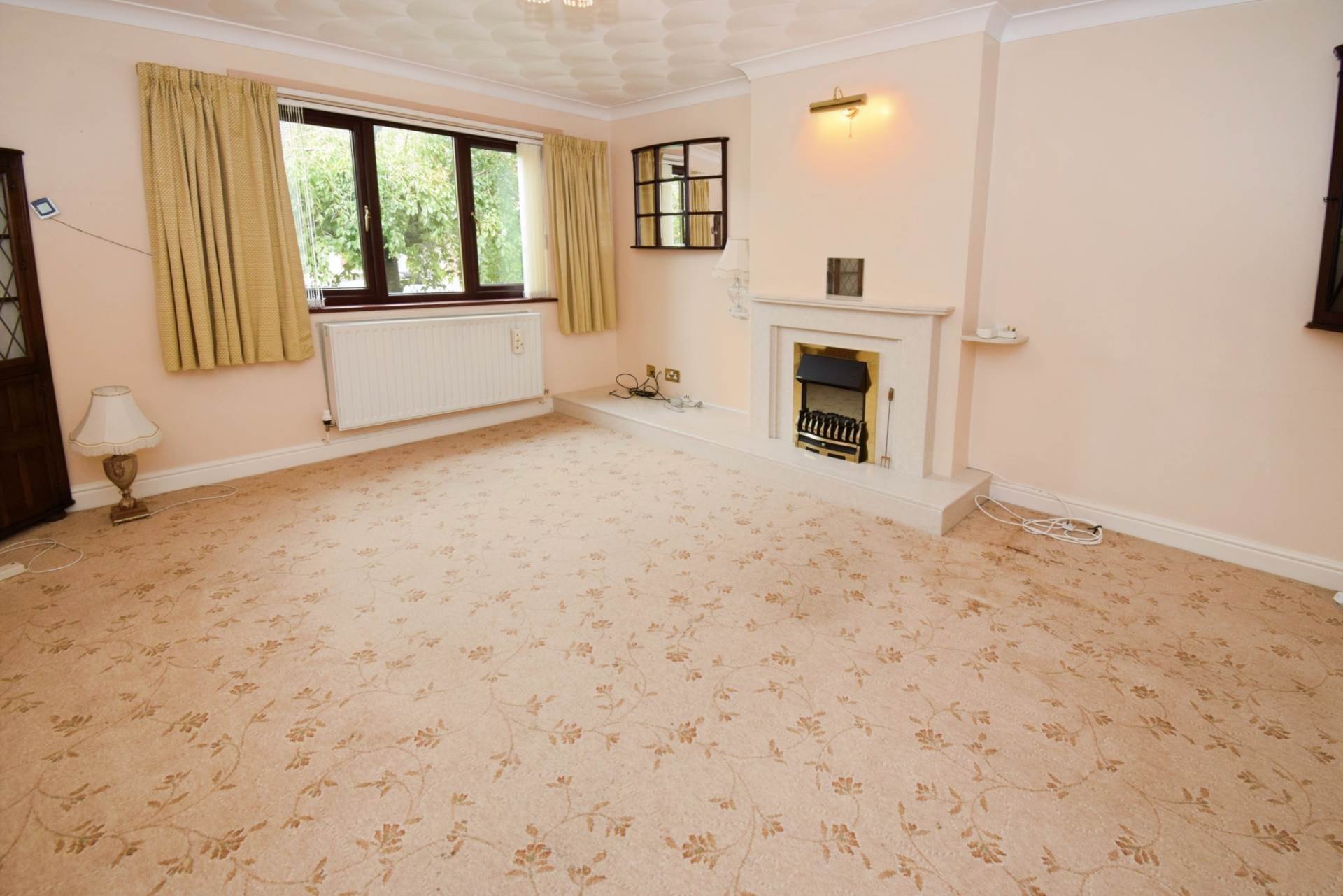 Curwell Close, Spital, Image 7