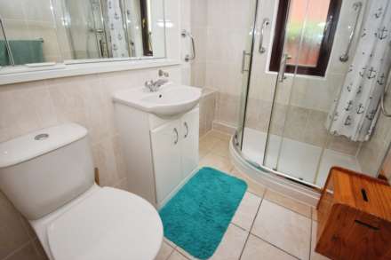 Curwell Close, Spital, Image 17