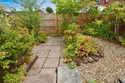 Curwell Close, Spital, Image 21