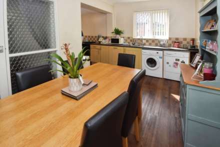 Sherwood Drive, Bebington, Image 10