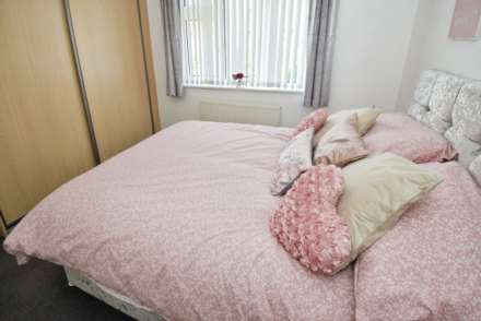 Sherwood Drive, Bebington, Image 16