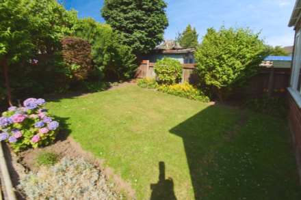 Sherwood Drive, Bebington, Image 20