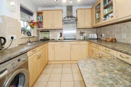 Hillwood Close, Spital, Image 10