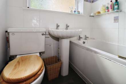 Hillwood Close, Spital, Image 19