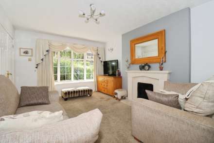 Hillwood Close, Spital, Image 2