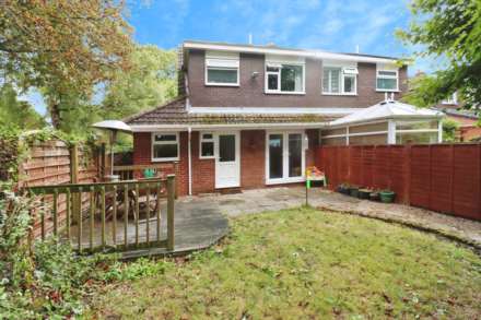 Hillwood Close, Spital, Image 4