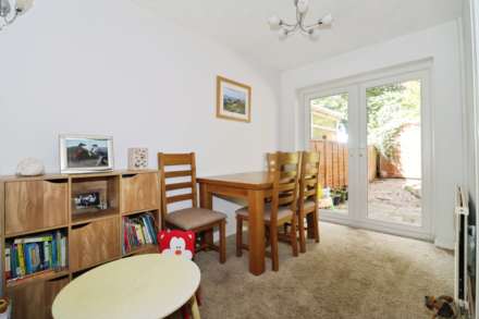 Hillwood Close, Spital, Image 8