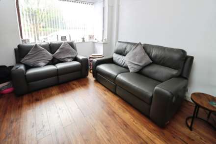 Brimstage Road, Bebington, Image 7