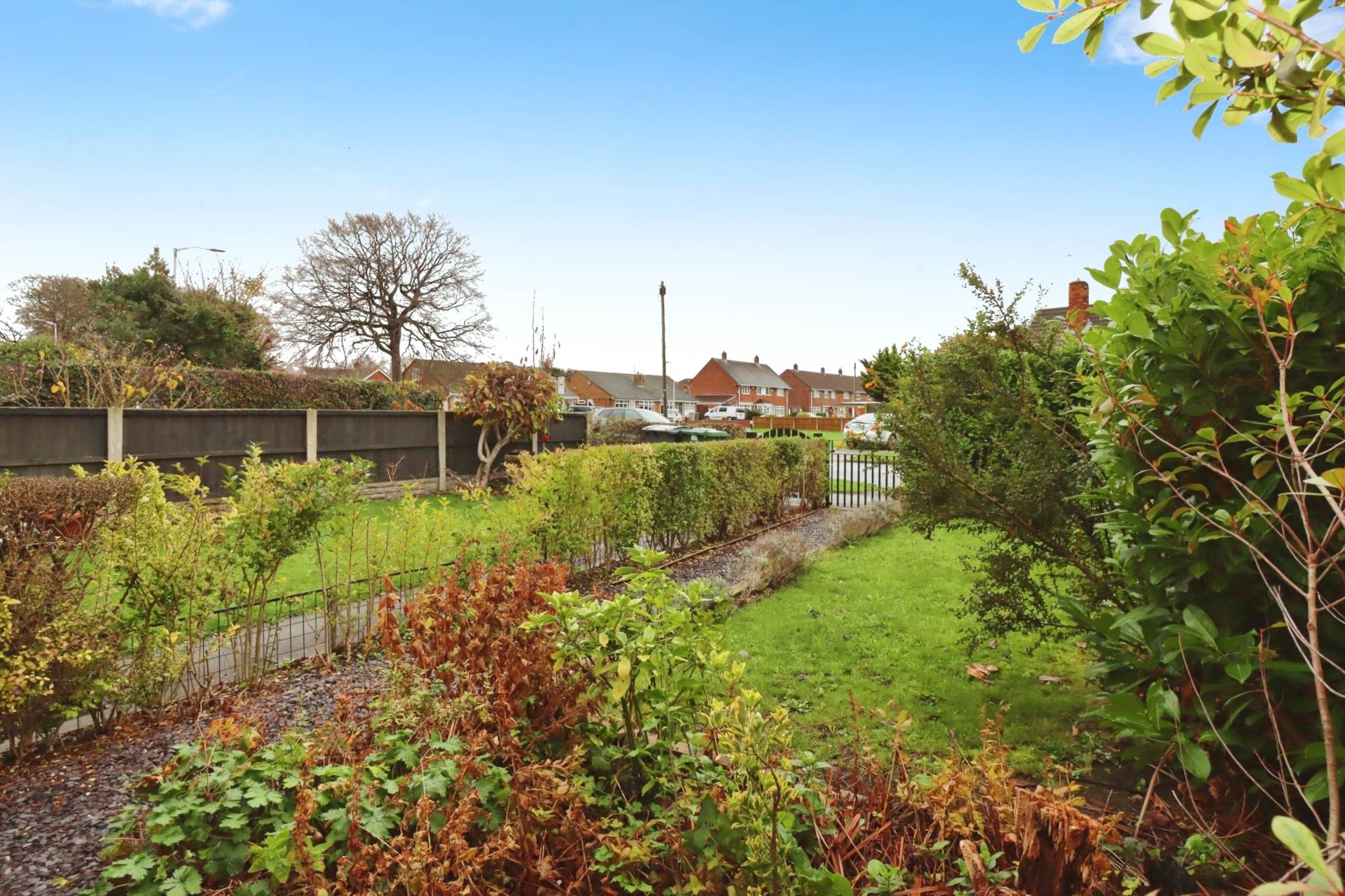 Eastham Rake, Bromborough, Image 17