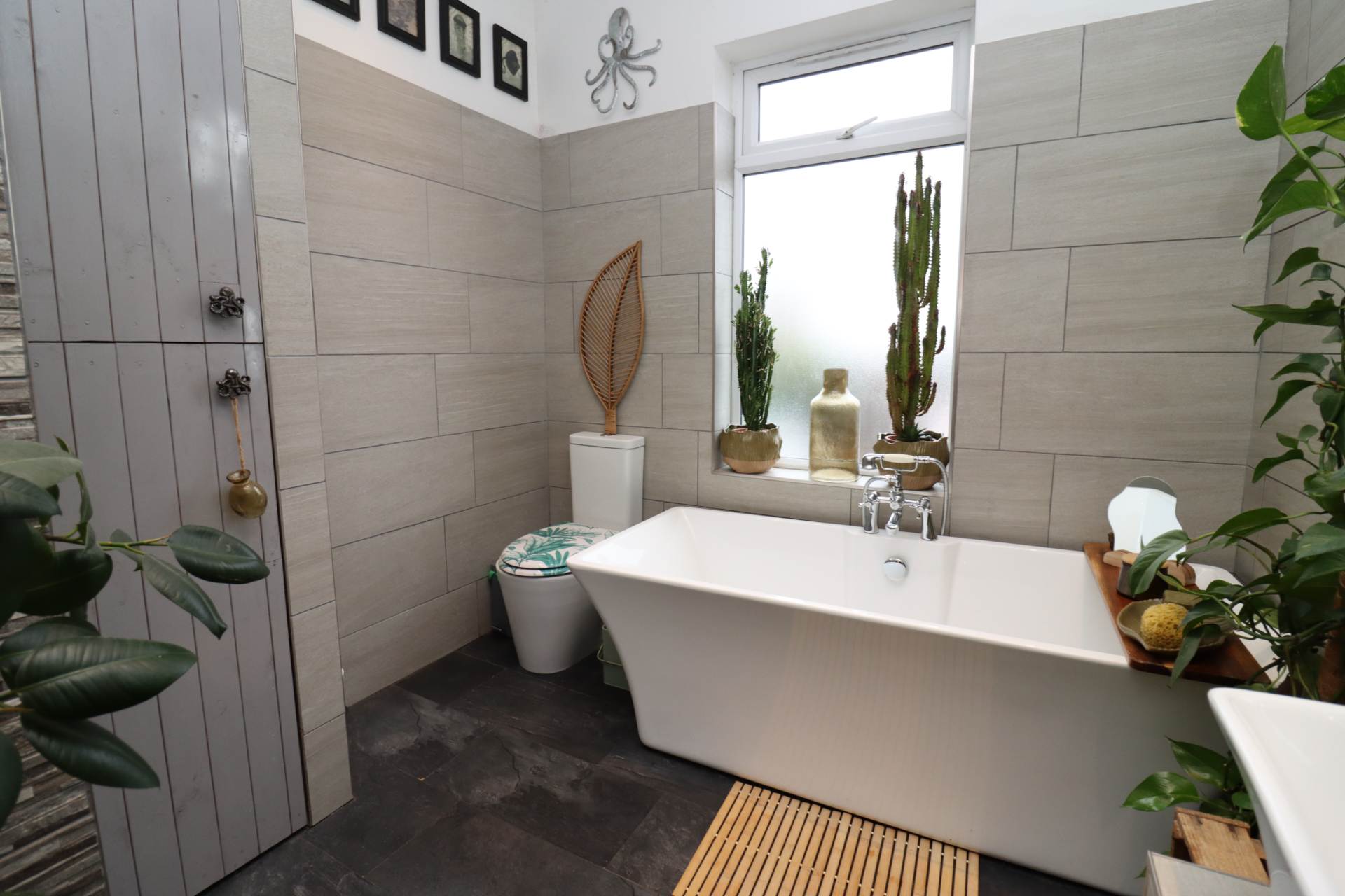 Eastham Rake, Bromborough, Image 31