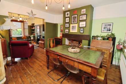 Eastham Rake, Bromborough, Image 4