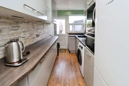 Rosefield Avenue, Bebington, Image 10