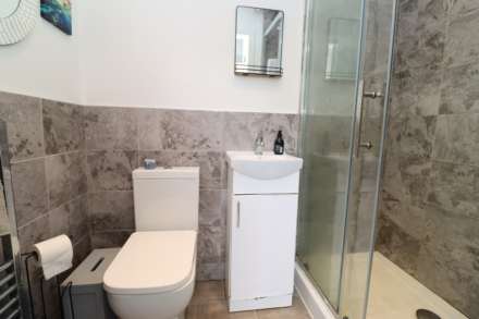 Carlton Close, Parkgate, Image 12