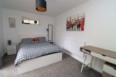 Carlton Close, Parkgate, Image 13