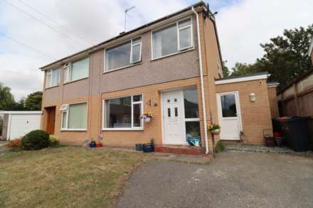 Carlton Close, Parkgate, Image 15