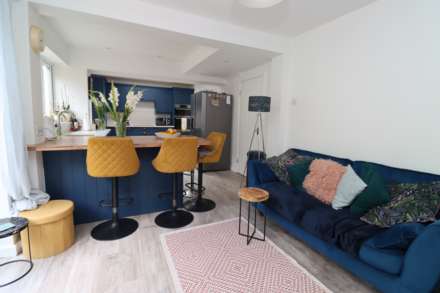 Carlton Close, Parkgate, Image 23