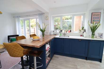 Carlton Close, Parkgate, Image 24