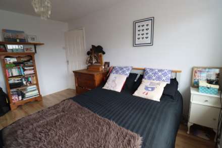 Carlton Close, Parkgate, Image 8